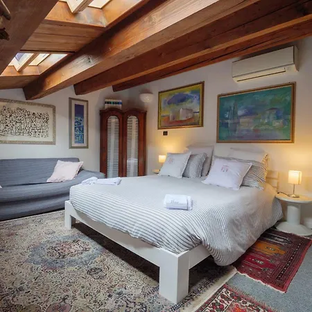 Quarto em Acomodações Particulares A Casa Di Nina Senigália